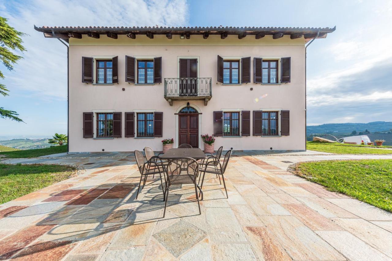 Villa Bricco Paglieri, Entire Villa Άλμπα Εξωτερικό φωτογραφία