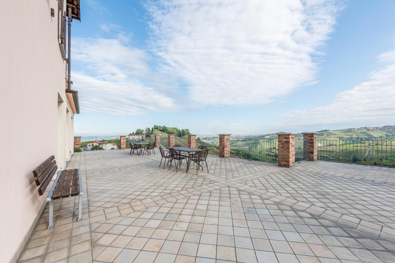 Villa Bricco Paglieri, Entire Villa Άλμπα Εξωτερικό φωτογραφία