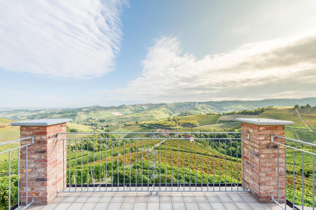 Villa Bricco Paglieri, Entire Villa Άλμπα Εξωτερικό φωτογραφία
