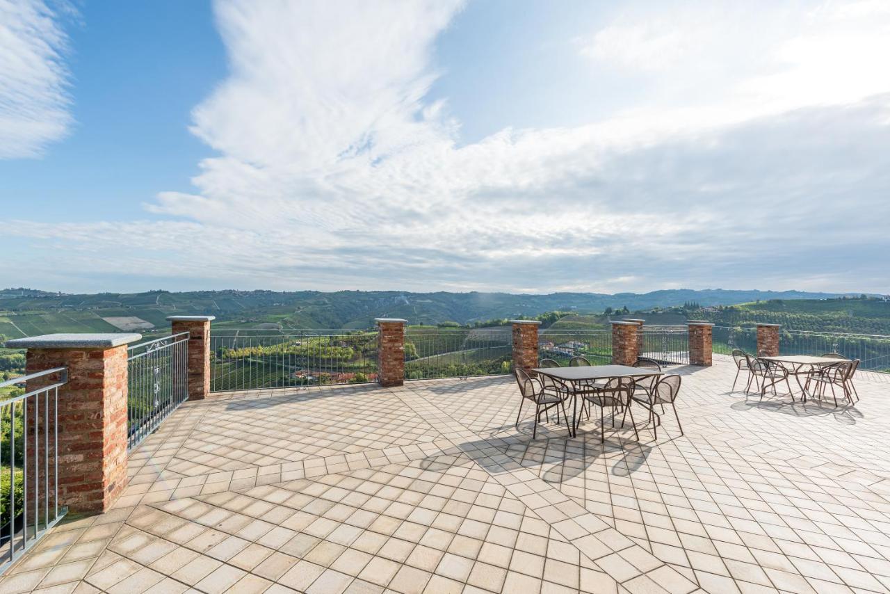 Villa Bricco Paglieri, Entire Villa Άλμπα Εξωτερικό φωτογραφία